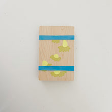 Load image into Gallery viewer, Button Chamomile Pocket Flower Press