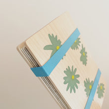 Load image into Gallery viewer, Chamomile Pocket Flower Press