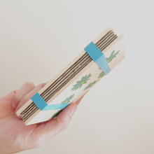 Load image into Gallery viewer, Chamomile Pocket Flower Press