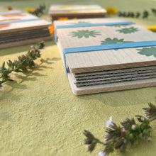 Load image into Gallery viewer, Button Chamomile Pocket Flower Press